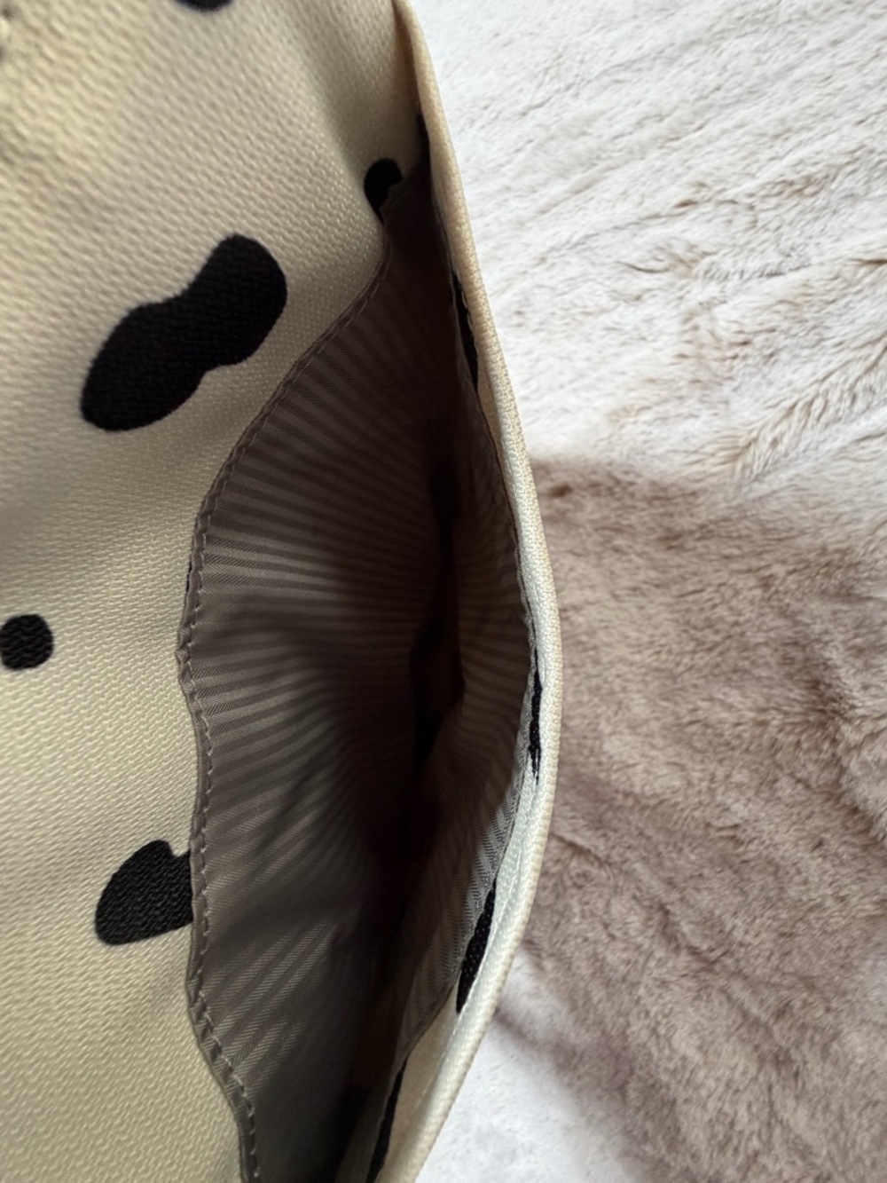 Sherpani Pica Nylon Crossbody Bag, Cow Hide Print EUC - Picture 4 of 7